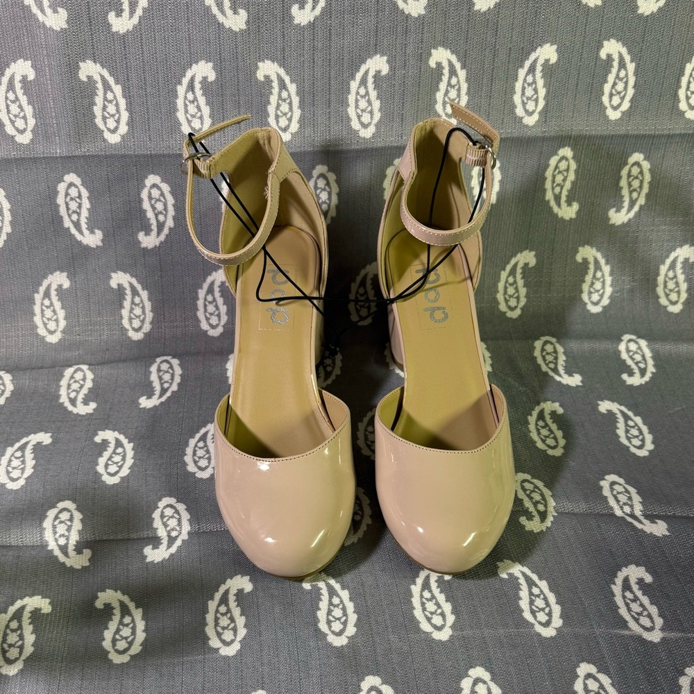 New in Box Pop Nude Heels